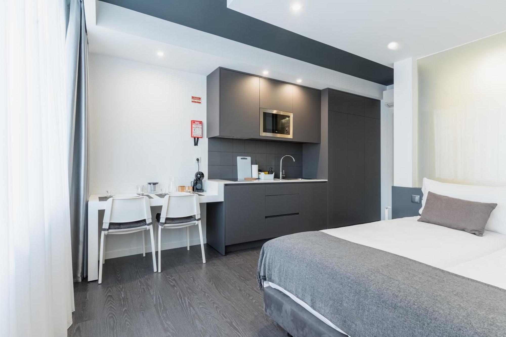 Avenida Concept Studios Авейру Экстерьер фото