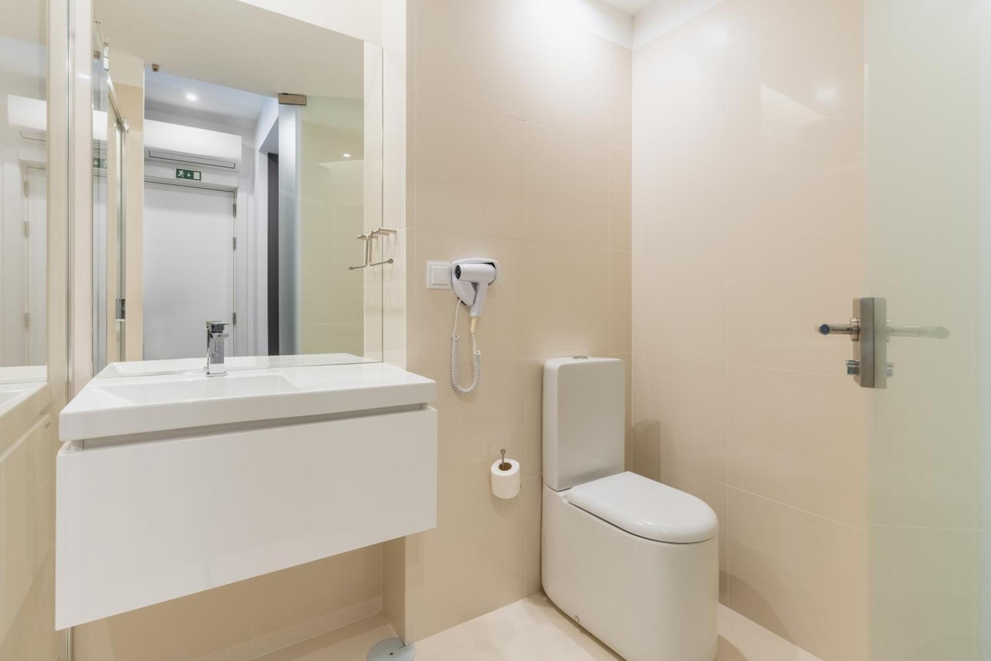 Avenida Concept Studios Авейру Экстерьер фото