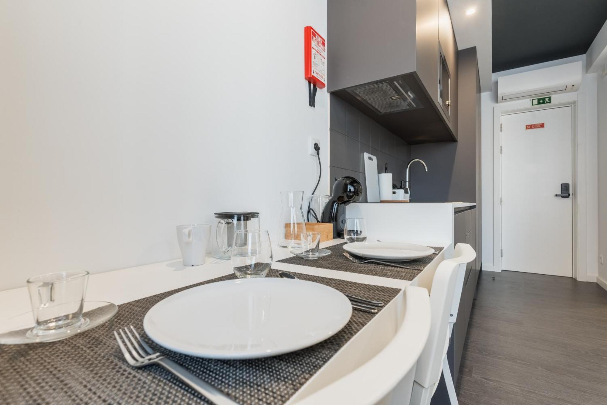 Avenida Concept Studios Авейру Экстерьер фото